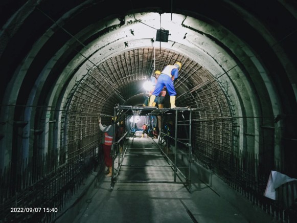 Tunnel Consortium, Manikin - Kupang